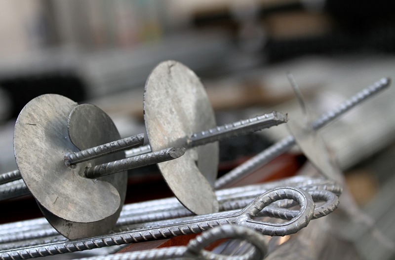 Vinogradarski stubovi, žice i propratna oprema SANGOI