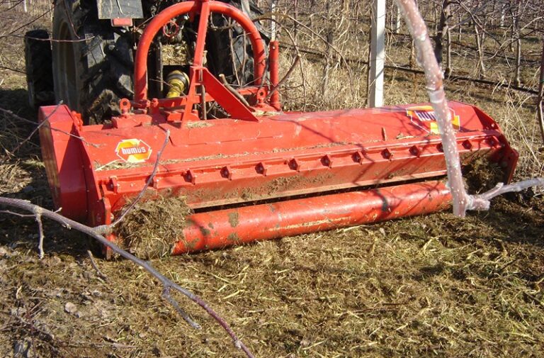 Vinogradarsko voćarski mulčer Humus KM