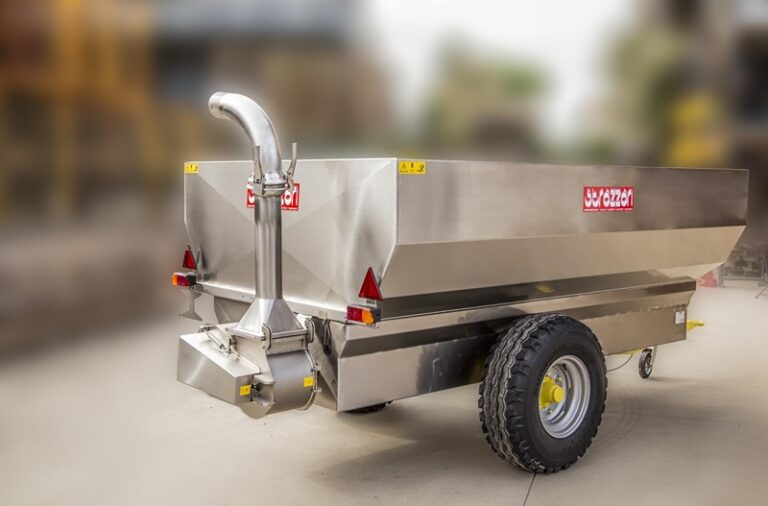 STRAZZARI G2 - Prikolica za grožđe sa volumetrijskom pumpom