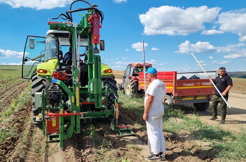 Mašina za pobijanje stubova Wagner