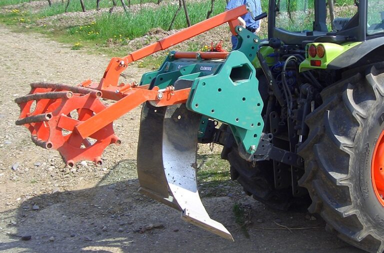 Clemens bizon podrivač za vinograde